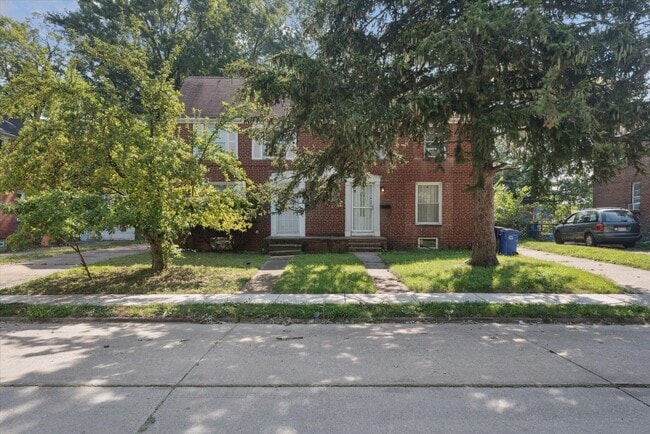 Building Photo - 4723 W 125th St Rental