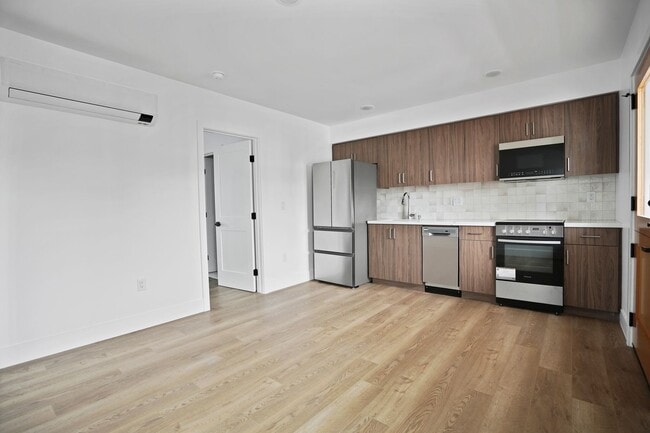 Photo - Del Prado House. Beautifully Renovated Homes