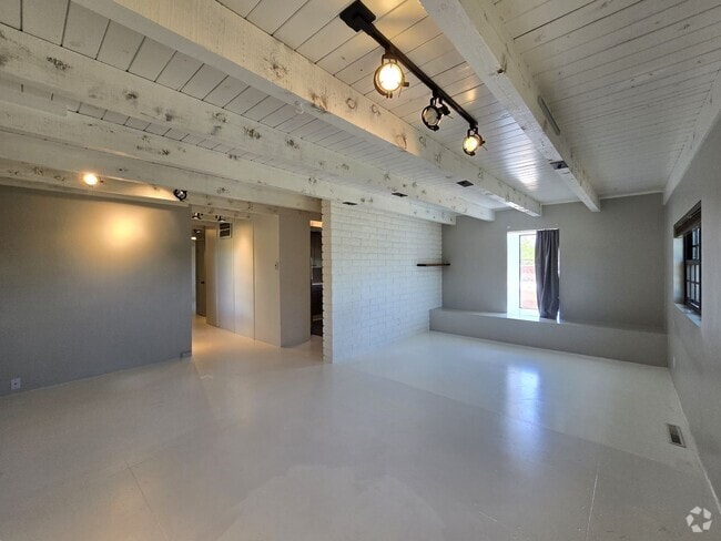 Building Photo - 335 Otero St Unit Apt 2