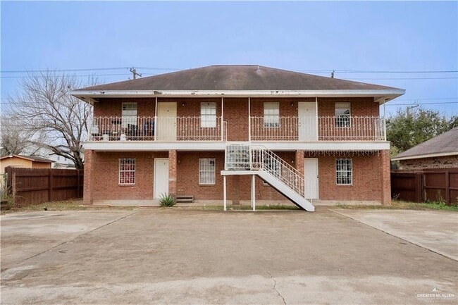 Building Photo - 104 Carlotta St Unit 1 Rental