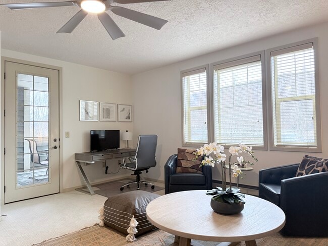 Photo - 1325 S Hwy 89 Unit 201