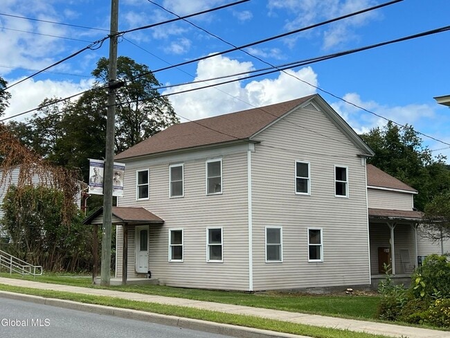 Building Photo - 207 E Main St Unit 1 Rental
