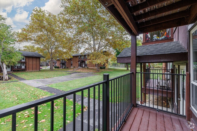 1BR, 1BA - 500SF - Balcony