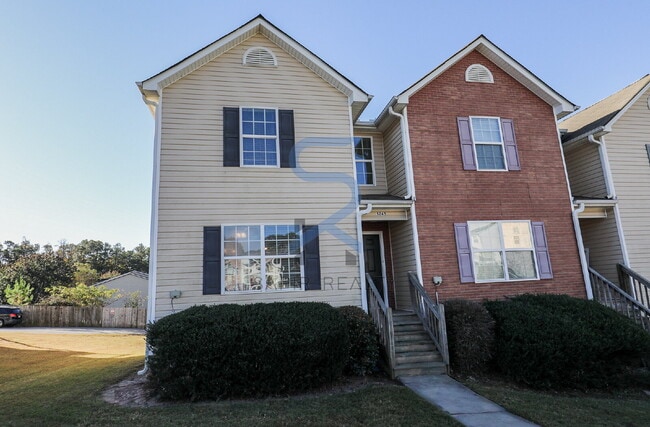 Photo - 5245 Oakley Commons Blvd