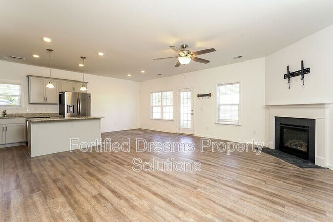 Photo - 254 Tally Mdw Ct