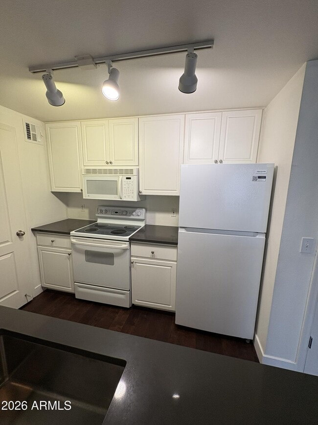 Photo - 1701 E Colter St Unit 471