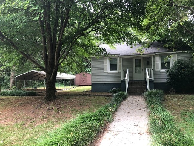 Building Photo - MOVE-IN READY! Rental