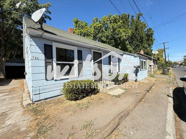 Building Photo - Charming 2 Bedroom 1 Bathroom with Garage ... Rental