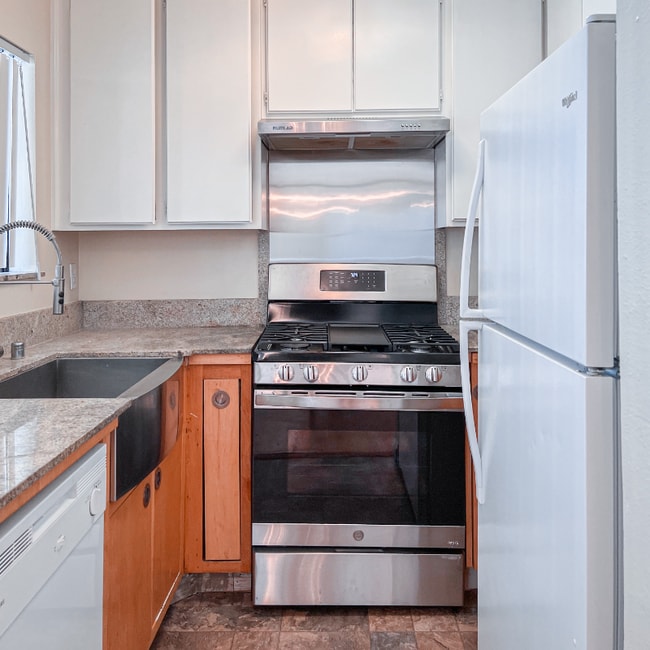 Photo - 657 W California Ave