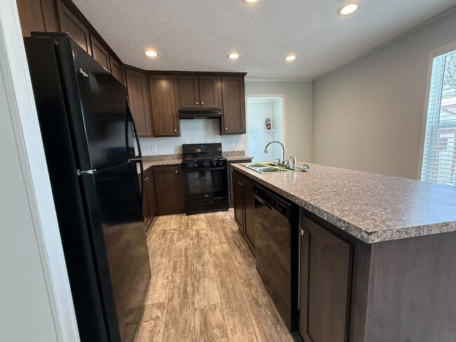 Photo - 12528 Apple Ln
