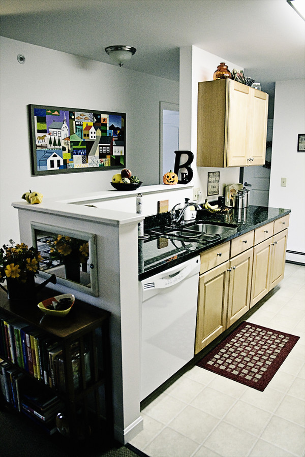 Cocina - Pinecrest at Essex (Senior Living Community)