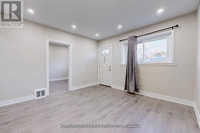 Photo - 287 Olive Ave