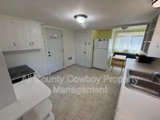 Photo - 706 S 16th St