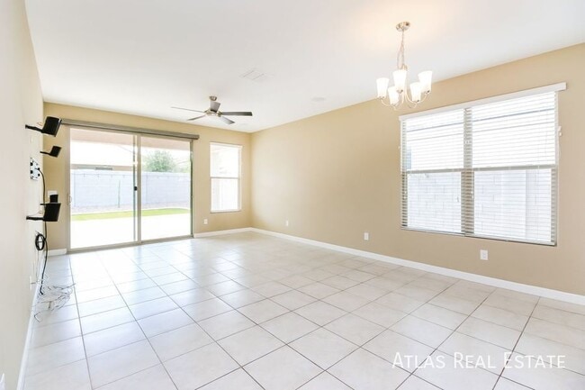 Photo - 4137 W White Canyon Rd