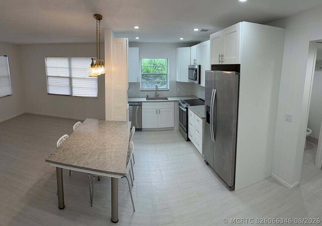 Building Photo - 20 Prescott E Unit 20