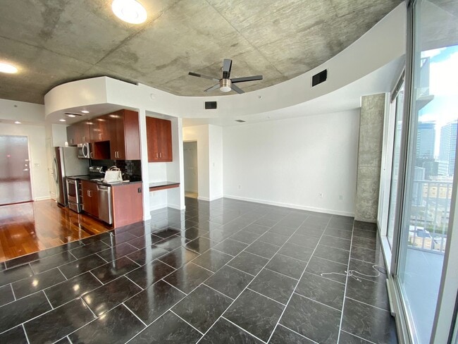 Photo - 155 S Court Ave