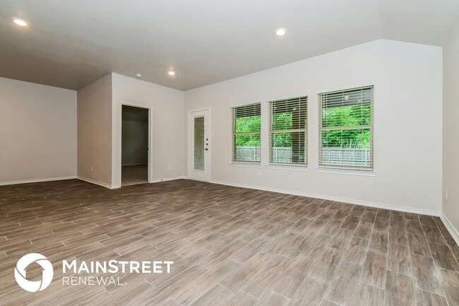 Photo - 3312 Buttonbush Dr