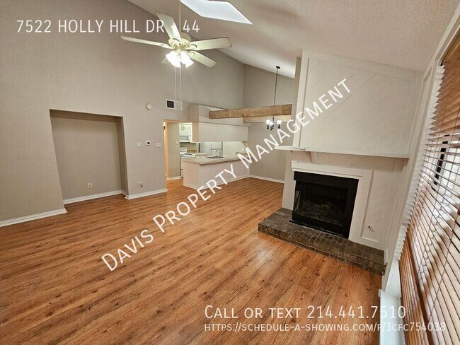 Photo - 7522 Holly Hill Dr