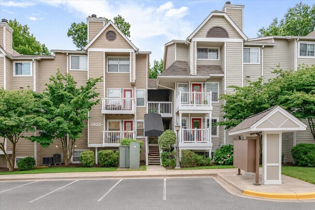 Building Photo - 5820 Inman Park Cir Unit 220