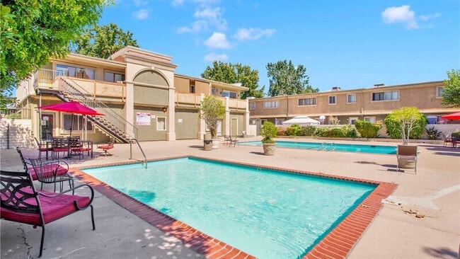 Photo - 20251 Cohasset St Unit 5