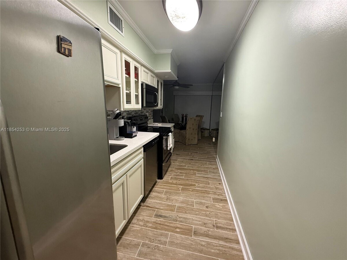 Photo - 1775 Harbourview Dr Unit 3
