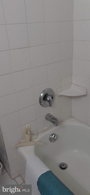 Photo - 604 S Washington Square Unidad 1006