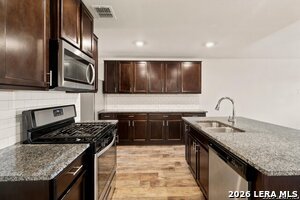 Photo - 8106 Chestnut Blue