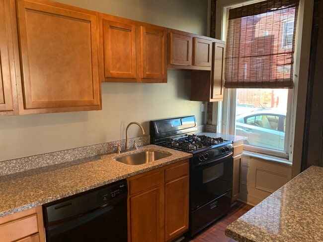 Photo - 4600 Plummer St Unit 1