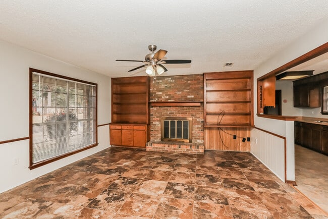 Photo - 509 Bruin Ave
