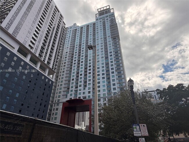 Building Photo - 133 NE 2nd Ave Unit 209