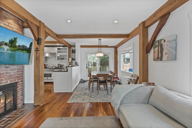 Photo - 7 Murdock St