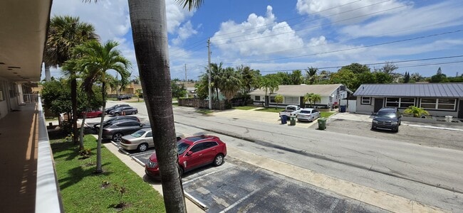 Photo - 230 SW 11th Ave Unit 17