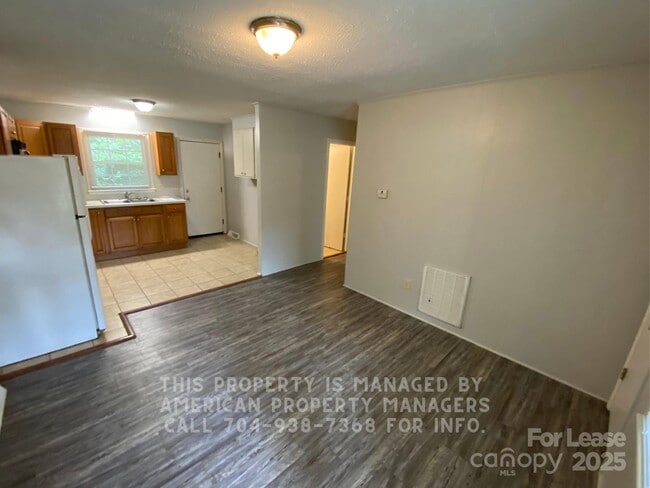 Photo - 1507 Jamaica Rd Unit B