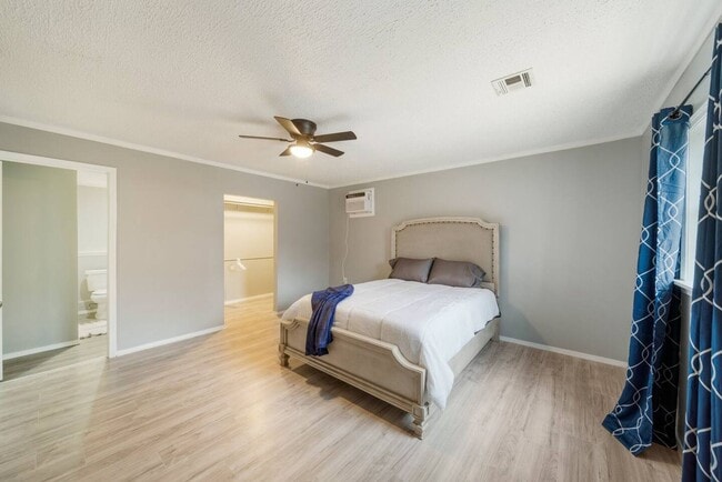 Photo - N 23rd W Ave Duplex Unit 511 1/2