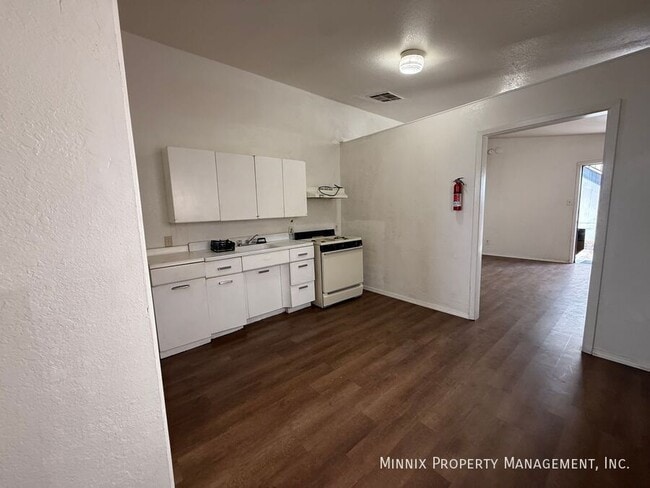 1526 Yandell Dr Unit B