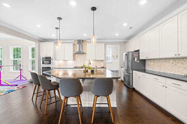 Photo - 2930 Farmhouse Dr