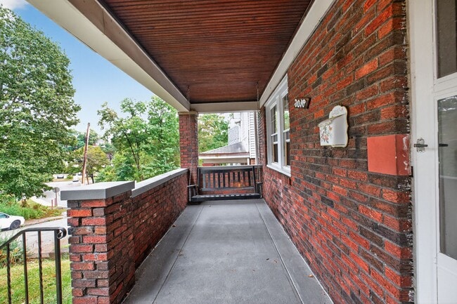 Photo - 3016 Grayson Ave