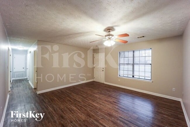 Photo - 1327 Labelle St