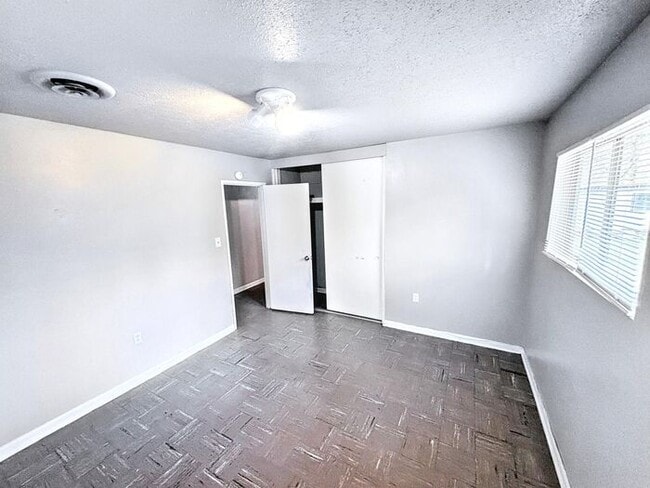 Photo - 3018 Meadow Forest Dr