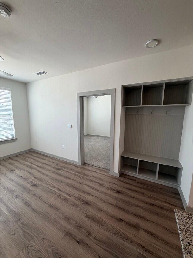 Photo - 1101 Gallagher Dr Unit 8107