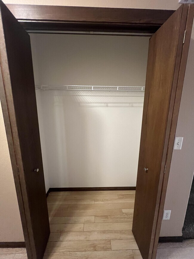 Photo - 3314 8th St W