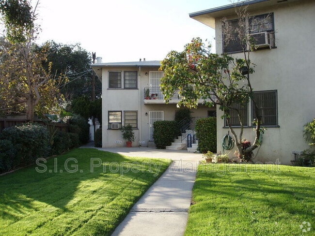 Building Photo - 5637 Strohm Ave Unit #9 Rental