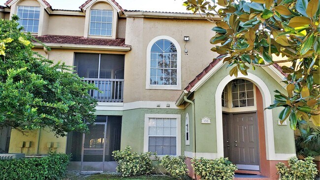 Photo - 445 Fountainhead Cir