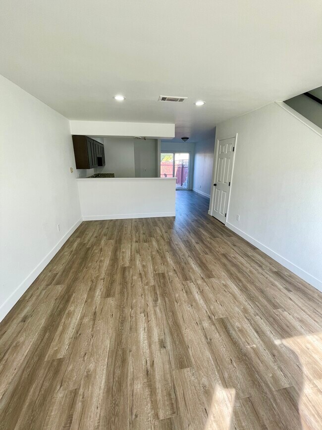 Photo - 1131 E Citrus Ave Unit 1