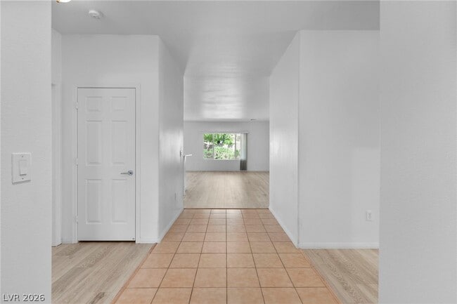 Photo - 2250 Sandstone Cliffs Dr