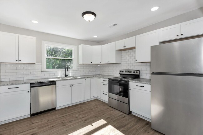 Photo - 3 bed 2 bath in Huntsville AL