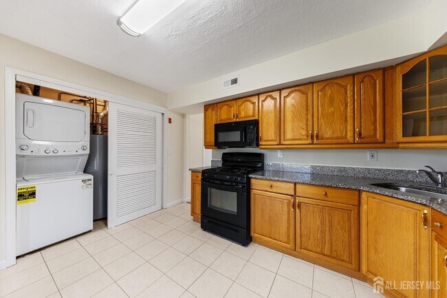 Photo - 1807 Muriel Ct