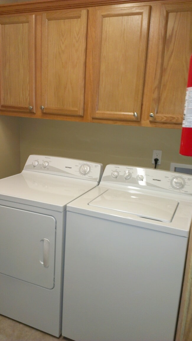 Photo - 3282 Buckland Square Unit B