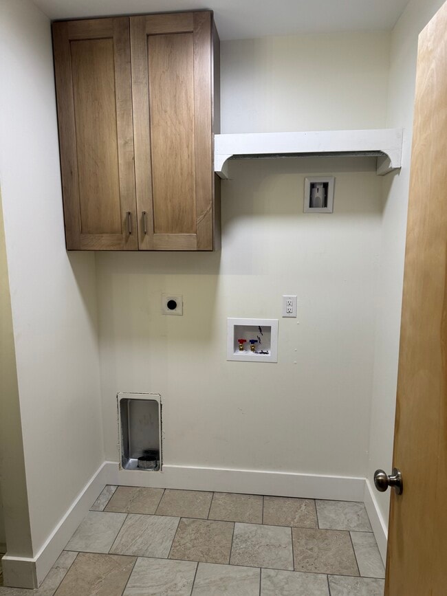 9th Street Lofts/ RENOVATED 2023