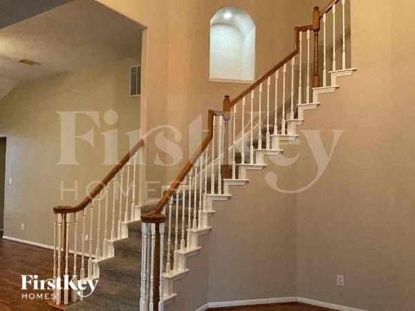 Photo - 1714 Mustang Crossing